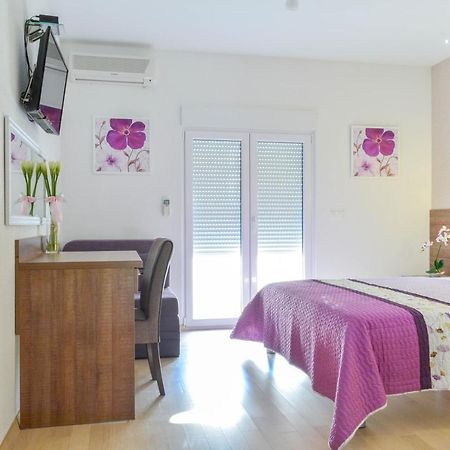 Luxury Apartments Villa Tea โตรกีร์ ภายนอก รูปภาพ