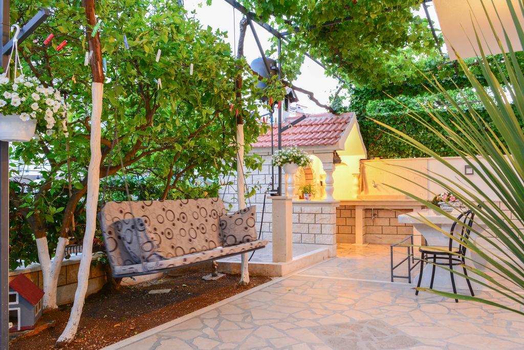 Luxury Apartments Villa Tea โตรกีร์ ภายนอก รูปภาพ