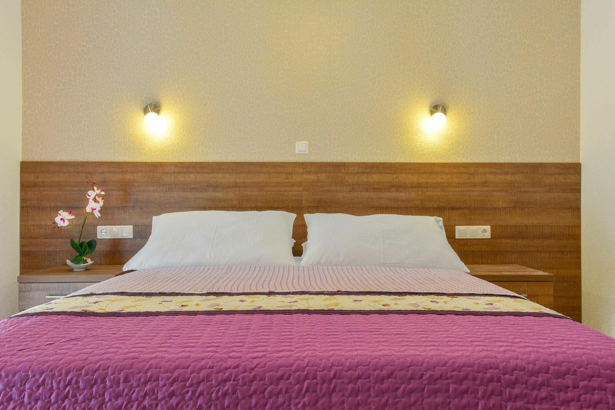 Luxury Apartments Villa Tea โตรกีร์ ภายนอก รูปภาพ